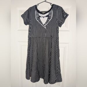 Girl's Mrs. Skellington (Nightmare Before Christmas) Dress. Size 7T.